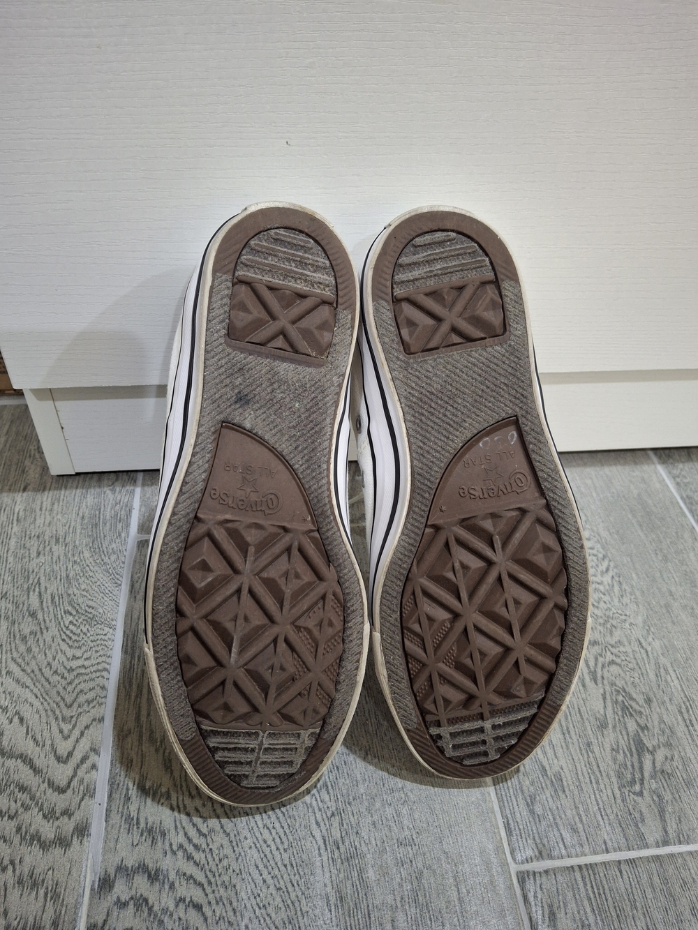 Converse - Picture 9 of 9